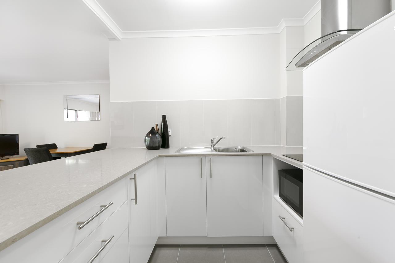 Mt Ommaney Hotel Apartments Бризбейн Екстериор снимка