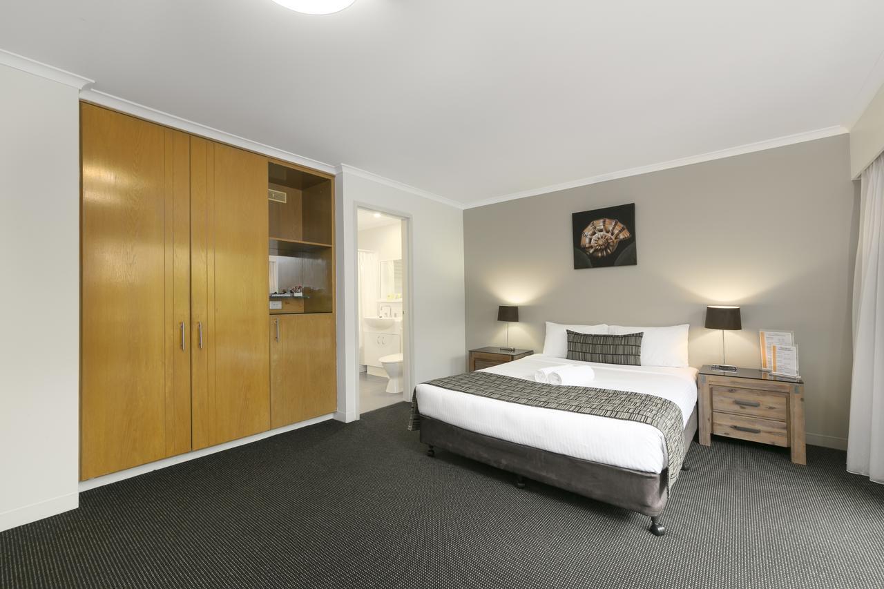 Mt Ommaney Hotel Apartments Бризбейн Екстериор снимка